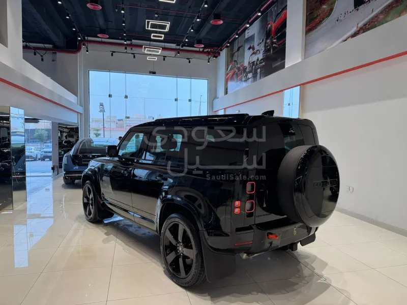 2025 Land Rover Defender X