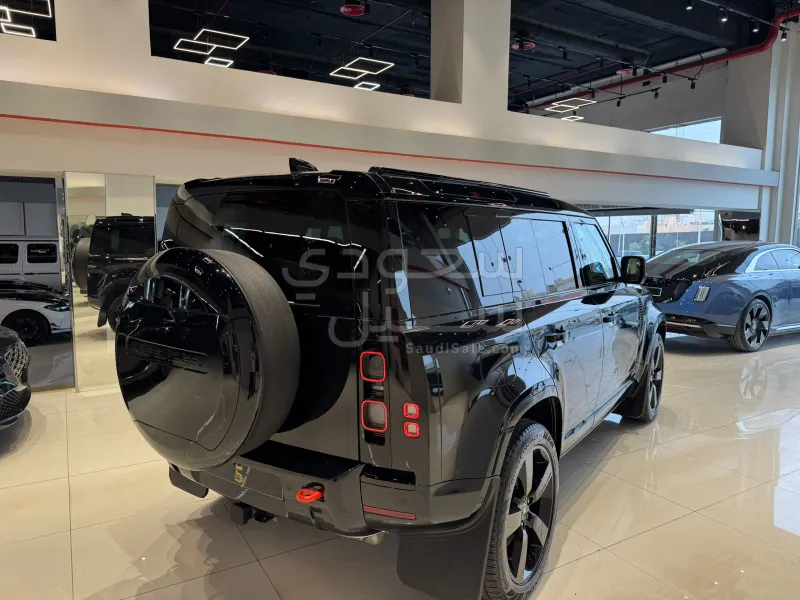 2025 Land Rover Defender X