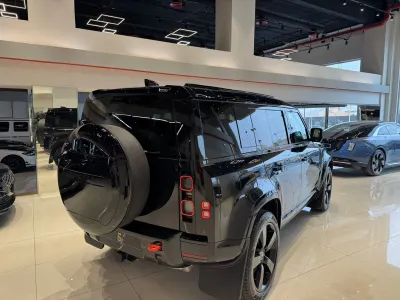 2025 Land Rover Defender X