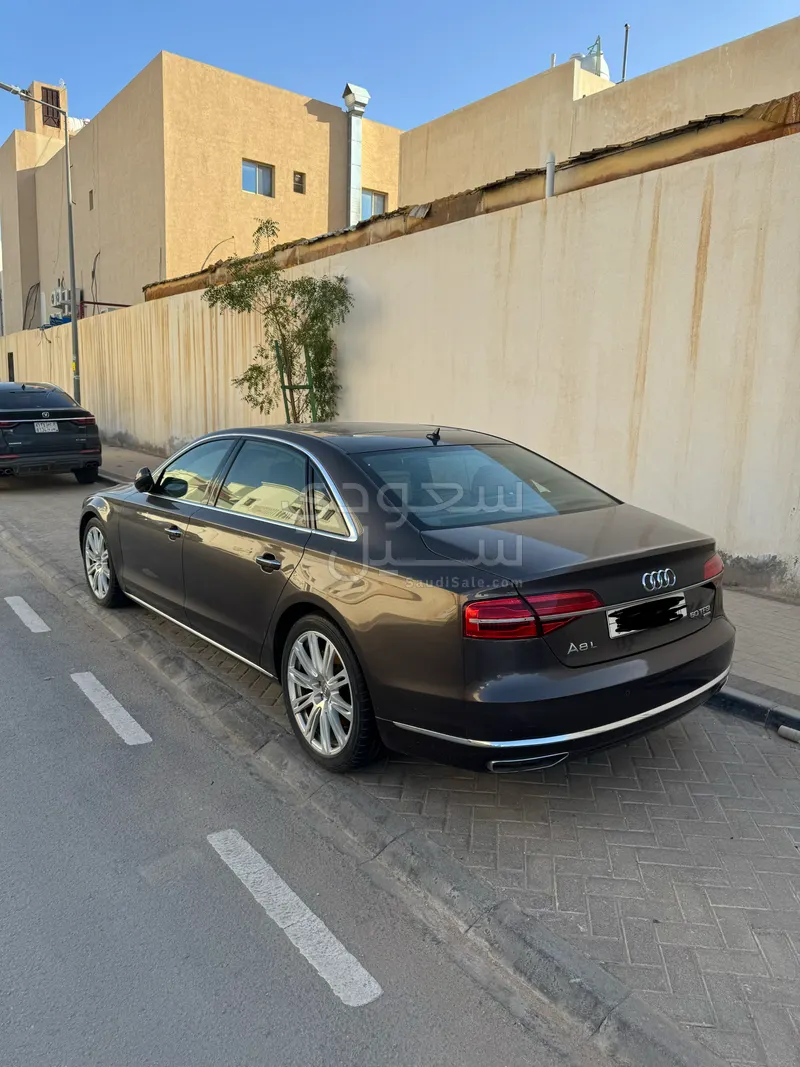 2016 اودي اي 8