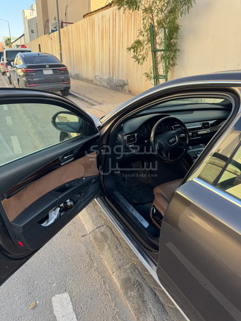 2016 اودي اي 8