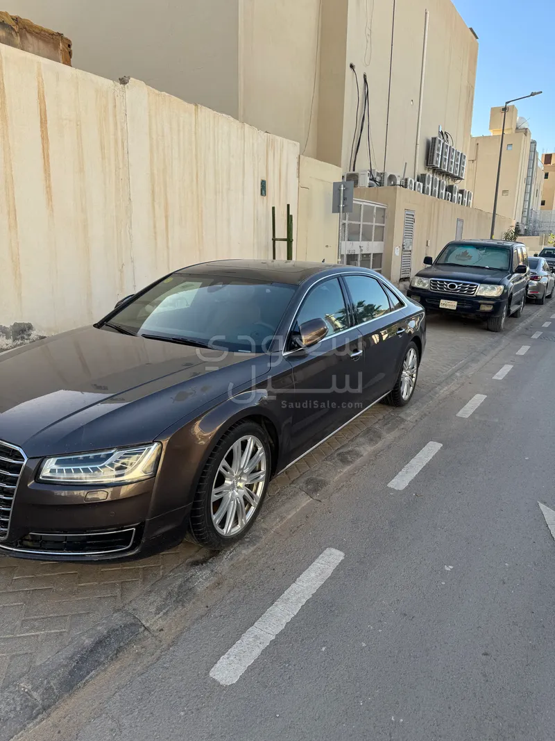 2016 اودي اي 8