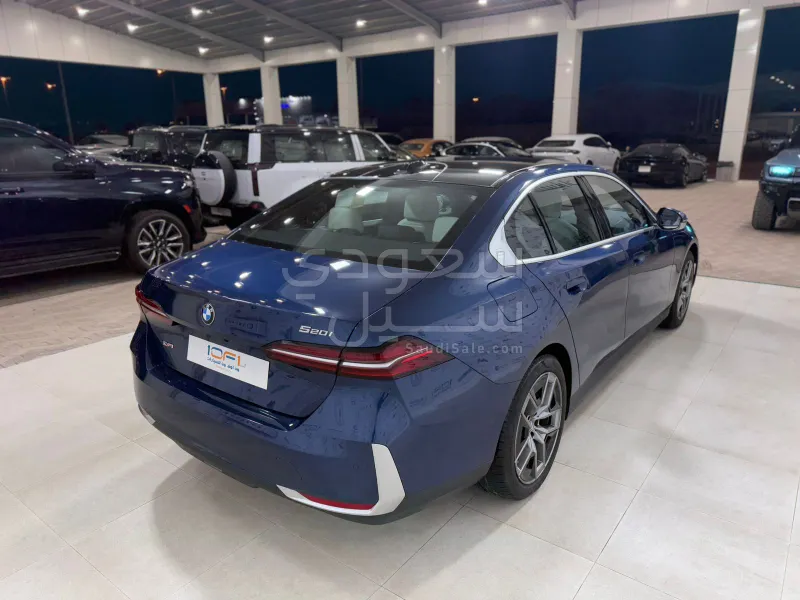 2026 بي ام دبليو الفئة الخامسة 520 أي