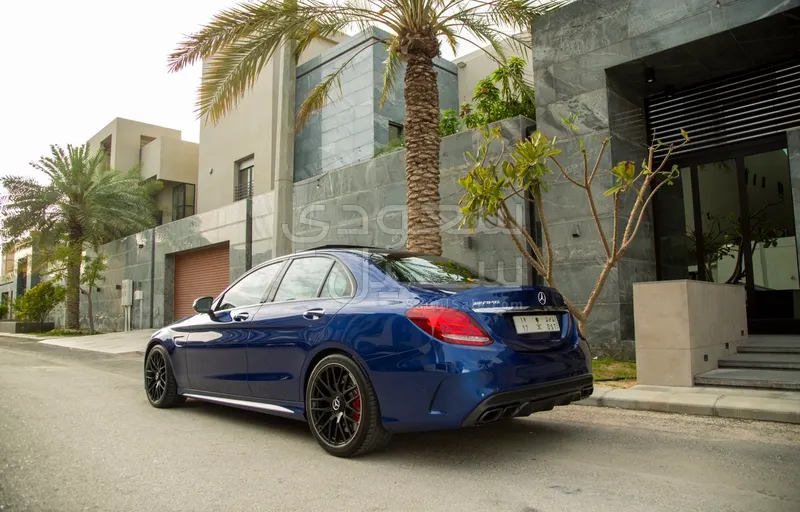 2016 مرسيدس - بنز سي 63إٍس أي إم جي