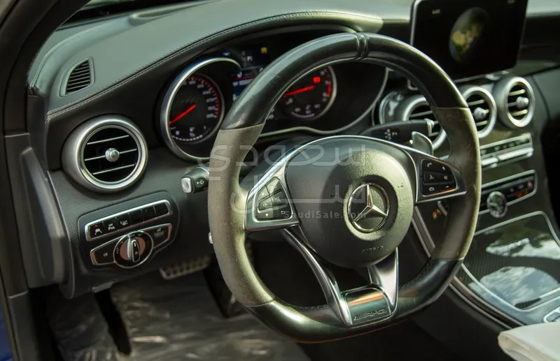 2016 مرسيدس - بنز سي 63إٍس أي إم جي