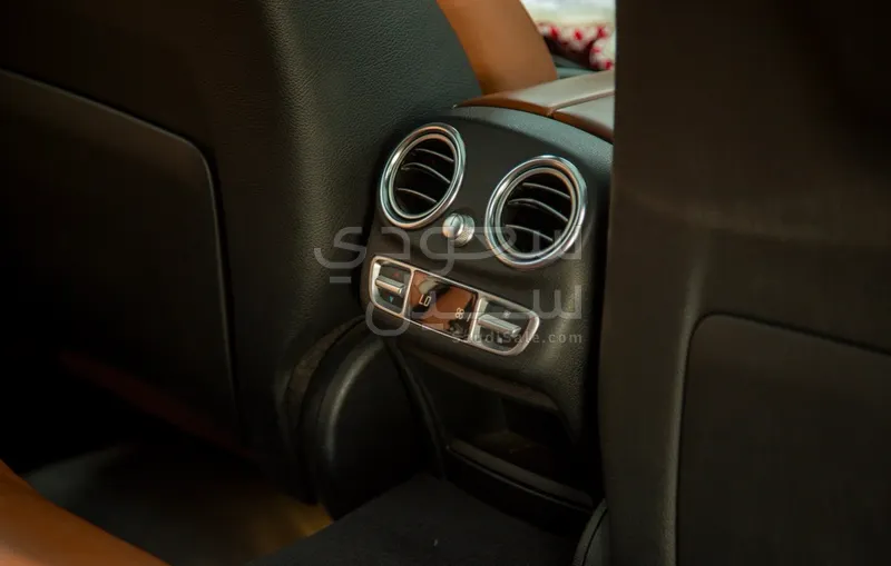 2016 مرسيدس - بنز سي 63إٍس أي إم جي