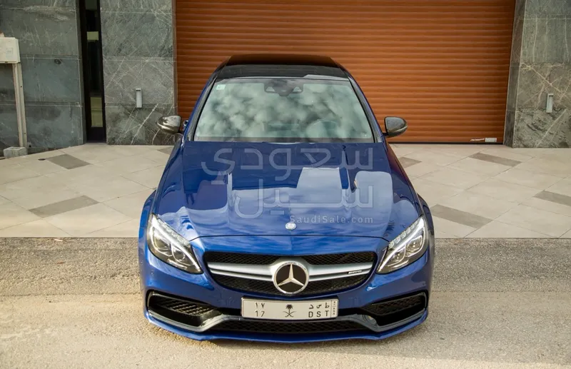 2016 مرسيدس - بنز سي 63إٍس أي إم جي