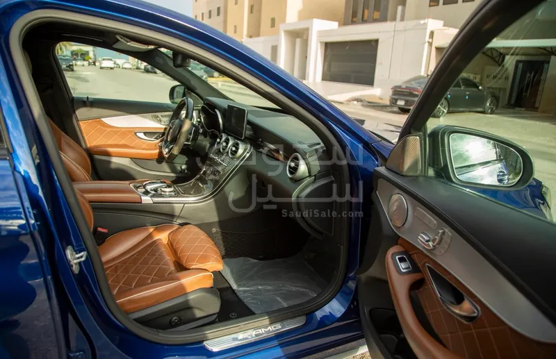 2016 مرسيدس - بنز سي 63إٍس أي إم جي