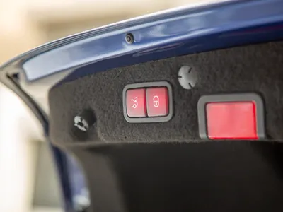 2016 مرسيدس - بنز سي 63إٍس أي إم جي