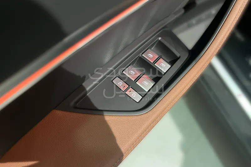 2024 اودي كيو 8 اي ترون