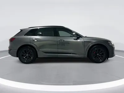 2024 اودي كيو 8 اي ترون