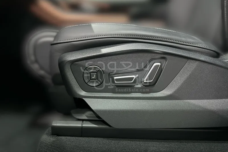 2025 اودي كيو 8