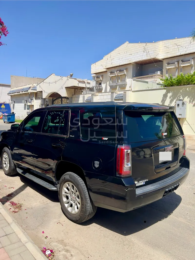 2017 جي ام سي يوكون اس ال اي