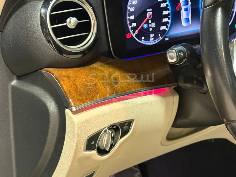 2020 مرسيدس - بنز إي 200