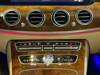 2020 مرسيدس - بنز إي 200