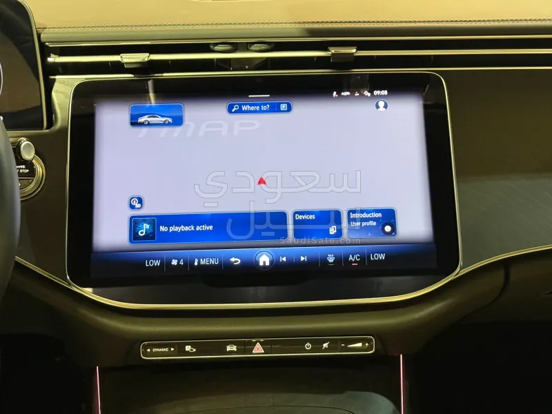 2025 مرسيدس - بنز إي 200