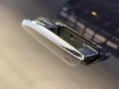 2025 مرسيدس - بنز إي 200