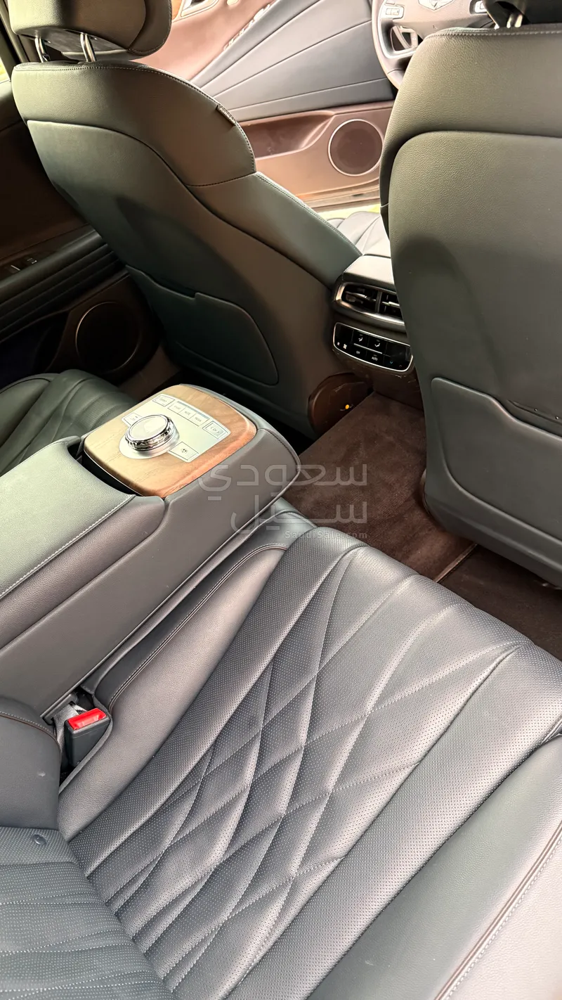 2024 جينيسيس جي 80