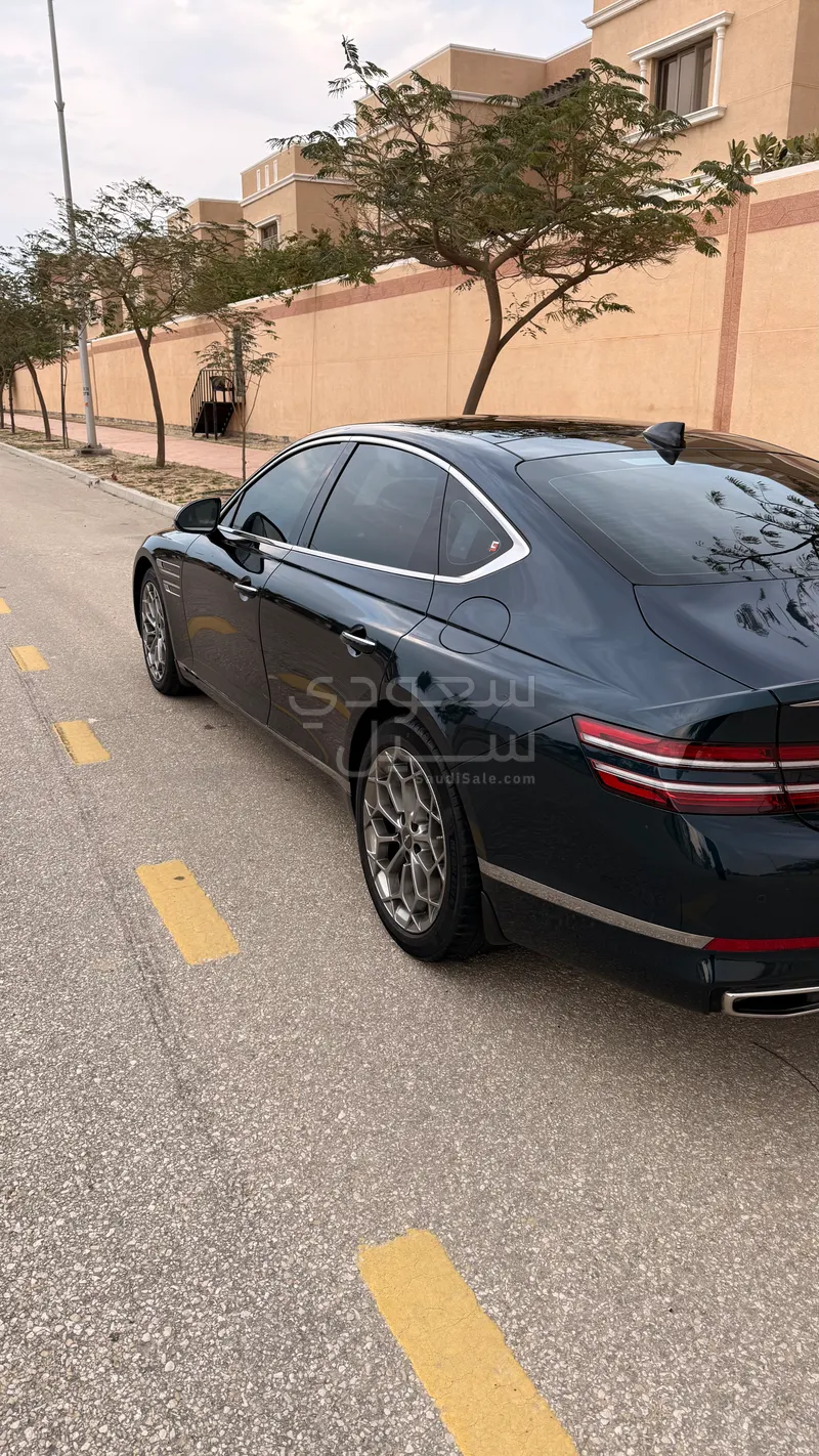 2024 جينيسيس جي 80