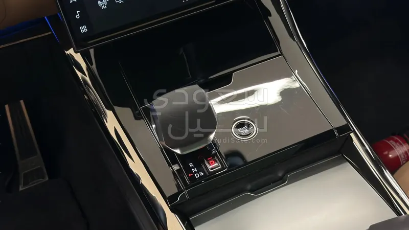 2025 Land Rover Range Rover Sport HSE