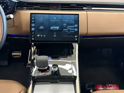 2025 Land Rover Range Rover Sport HSE