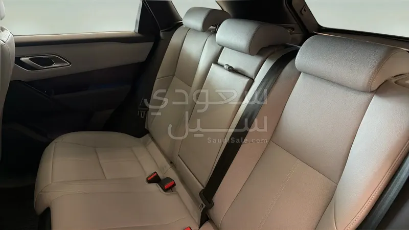 2026 Land Rover Range Rover Velar SE