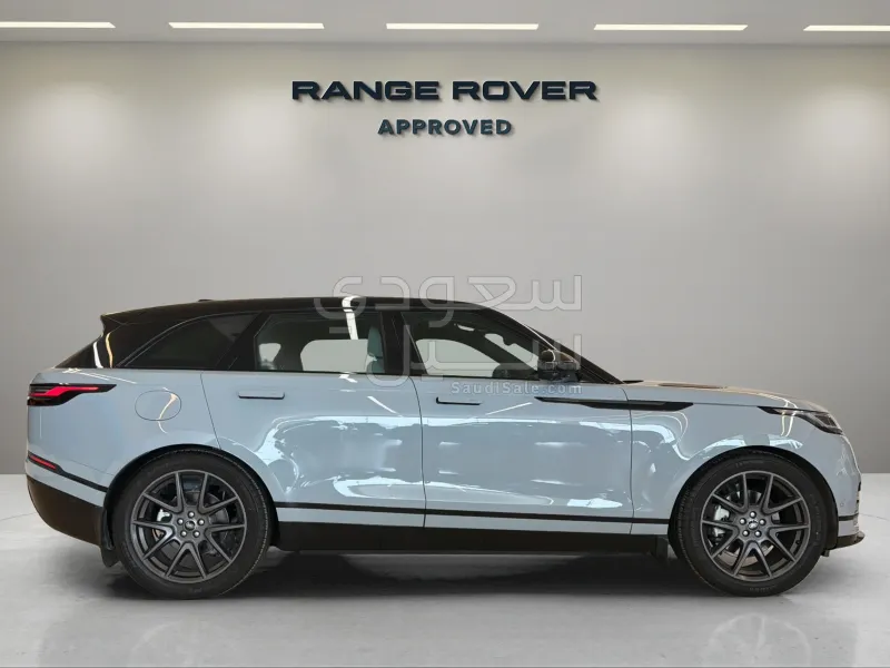 2026 Land Rover Range Rover Velar SE