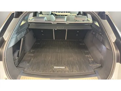 2026 Land Rover Range Rover Velar SE