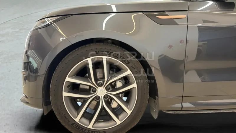 2025 Land Rover Range Rover Sport HSE