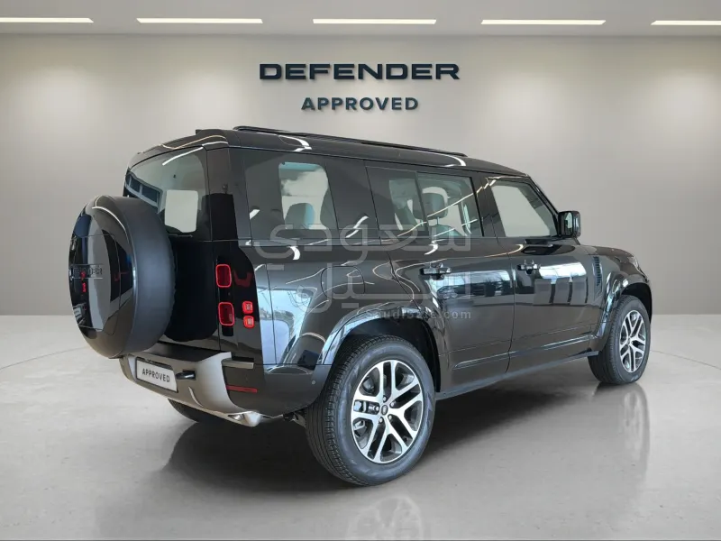 2025 Land Rover Defender X dynamic