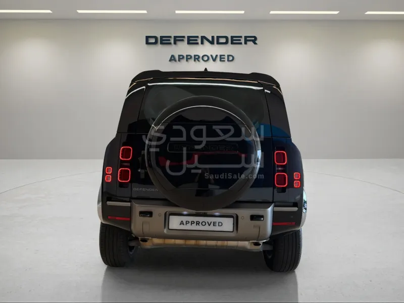 2025 Land Rover Defender X dynamic