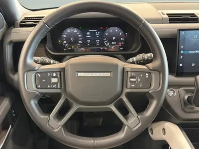 2025 Land Rover Defender X dynamic