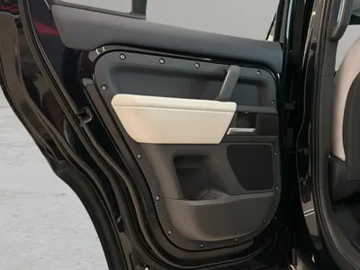 2025 Land Rover Defender X dynamic