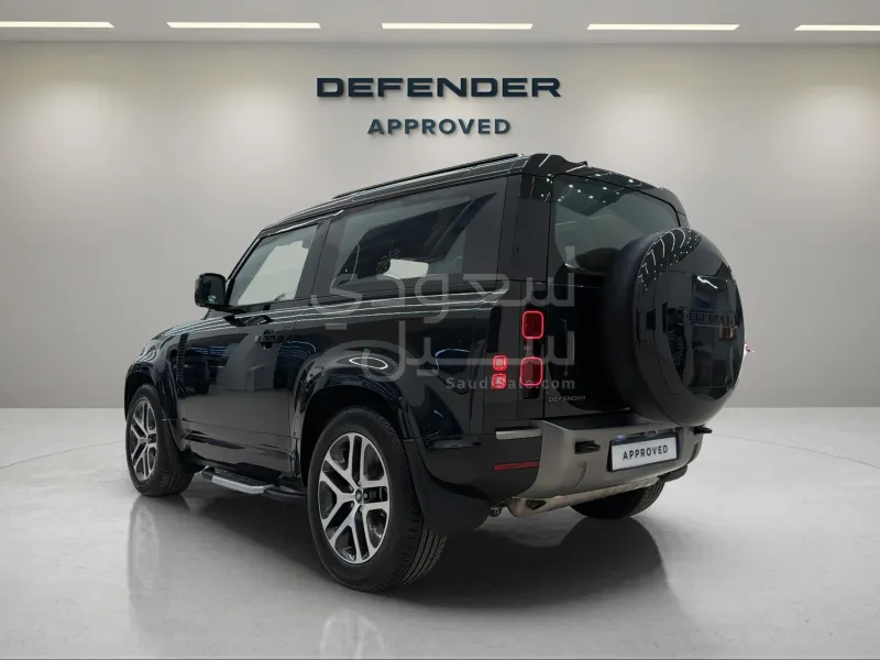 2025 Land Rover Defender 90