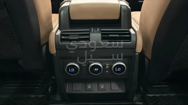 2025 Land Rover Defender 90