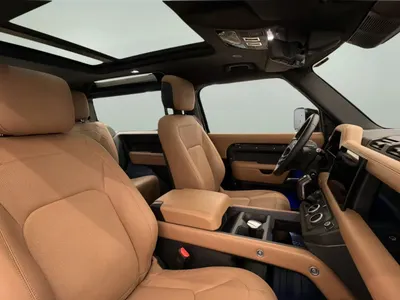 2025 Land Rover Defender 90