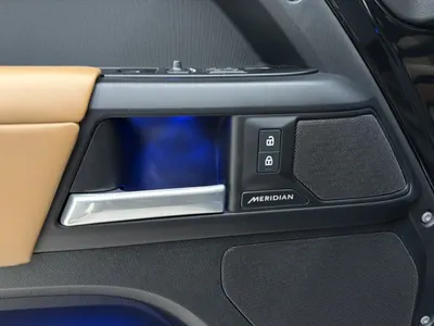 2025 Land Rover Defender 90