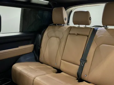 2025 Land Rover Defender 90