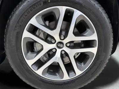 2025 Land Rover Defender 90