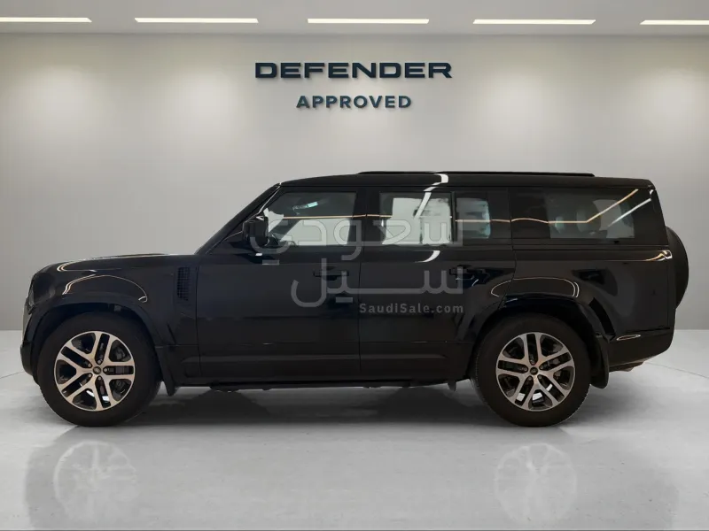 2025 Land Rover Defender X dynamic