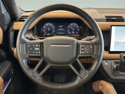 2025 Land Rover Defender X dynamic