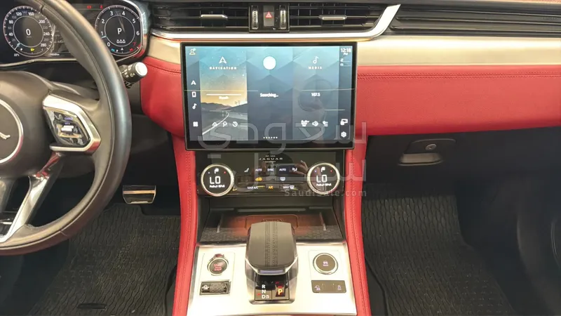 2024 Jaguar F-Pace R-DYNAMIC