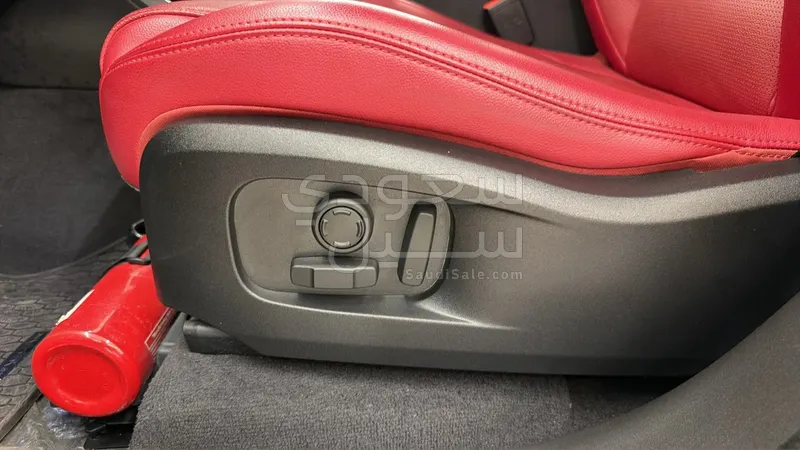 2024 Jaguar F-Pace R-DYNAMIC