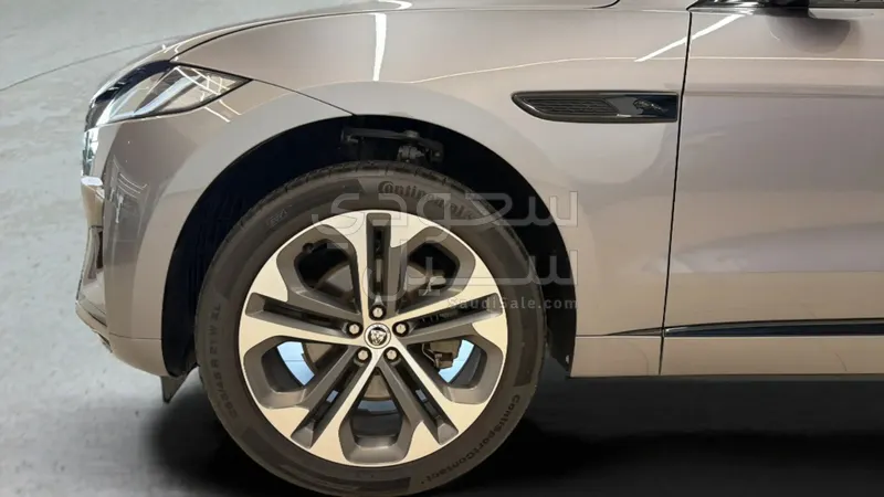 2024 Jaguar F-Pace R-DYNAMIC