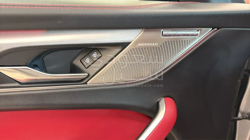 2024 Jaguar F-Pace R-DYNAMIC