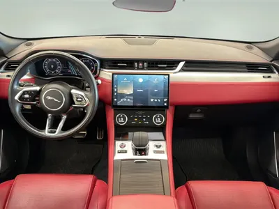 2024 Jaguar F-Pace R-DYNAMIC