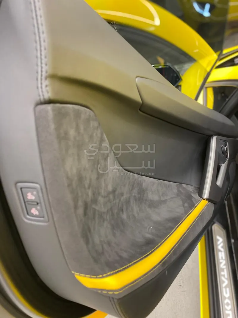 2018 لمبرجيني افنتادور اس