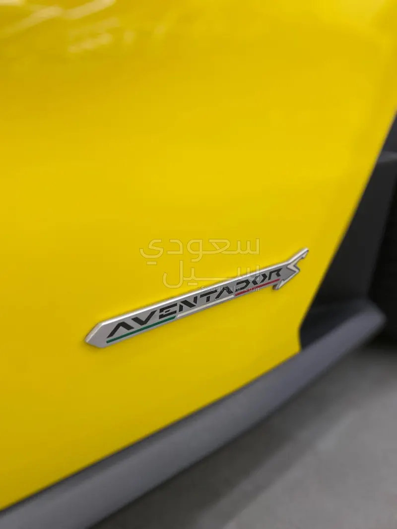 2018 لمبرجيني افنتادور اس