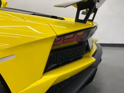 2018 لمبرجيني افنتادور اس