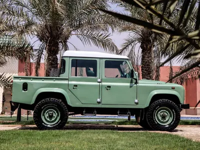 1990 لاند روفر ديفيندر 90